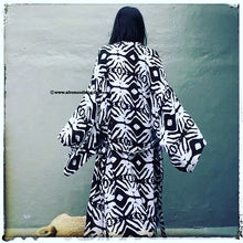 Load image into Gallery viewer, Kimono