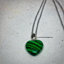 Load image into Gallery viewer, Malachite heart necklace
