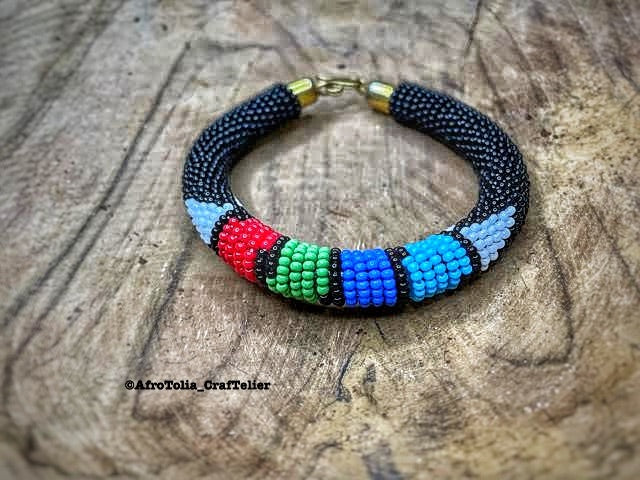 Maasai bracelet