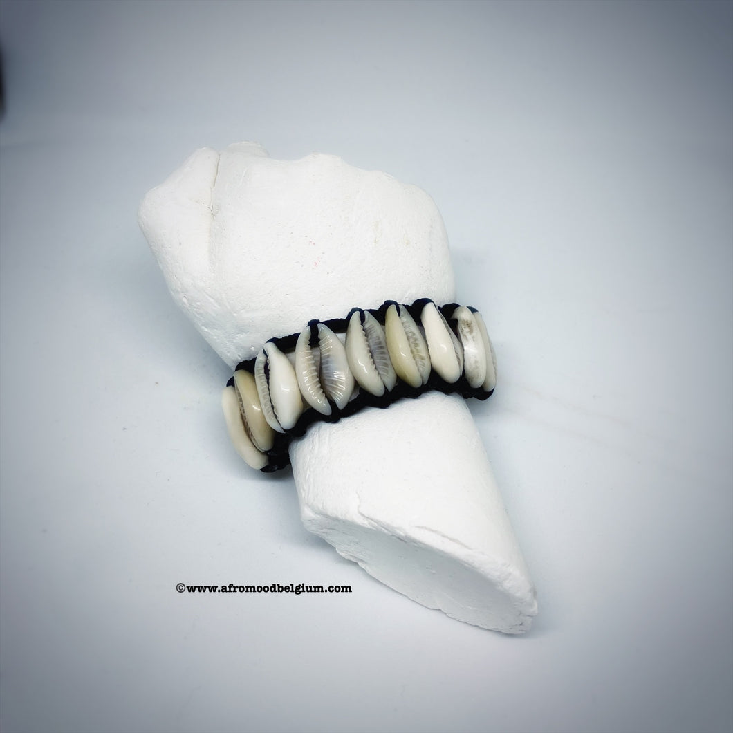 Cowrie bracelet