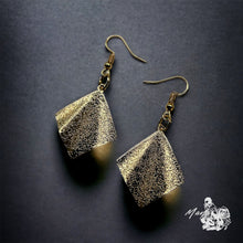 Load image into Gallery viewer, Earrings
