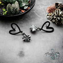 Load image into Gallery viewer, Earrings
